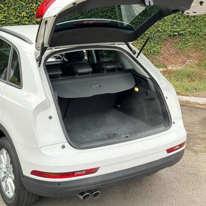AUDI-Q3-2018