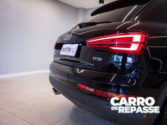 AUDI-Q3-2018