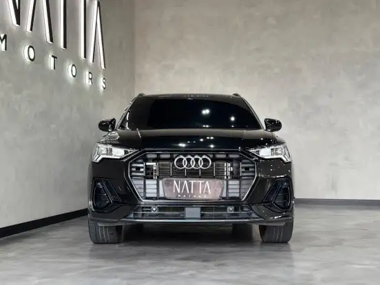 AUDI-Q3-2022