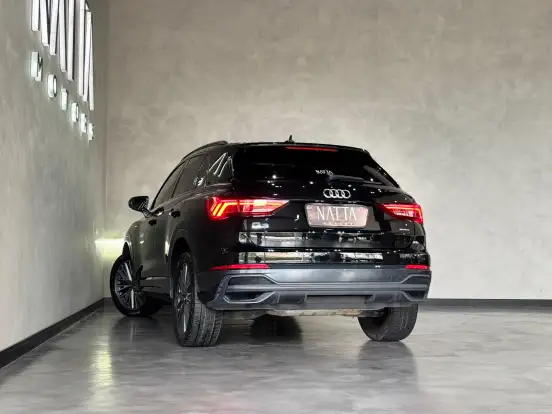 AUDI-Q3-2.0 40 TFSI GASOLINA PERFORMANCE BLACK QUATTRO TIPTRONIC AUDI-Q3-2022
