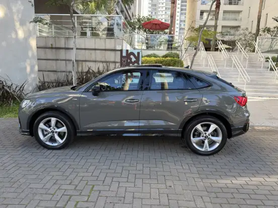 AUDI-Q3-2.0 40 TFSI GASOLINA SPORTBACK PERFORMANCE BLACK QUATTRO TIPTRONIC AUDI-Q3-2022