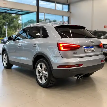 AUDI-Q3-2015
