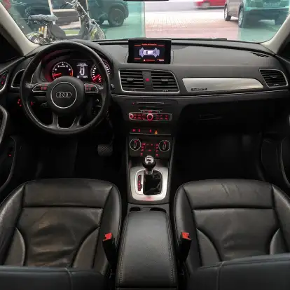 AUDI-Q3-2015