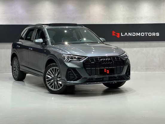 AUDI-Q3-2023