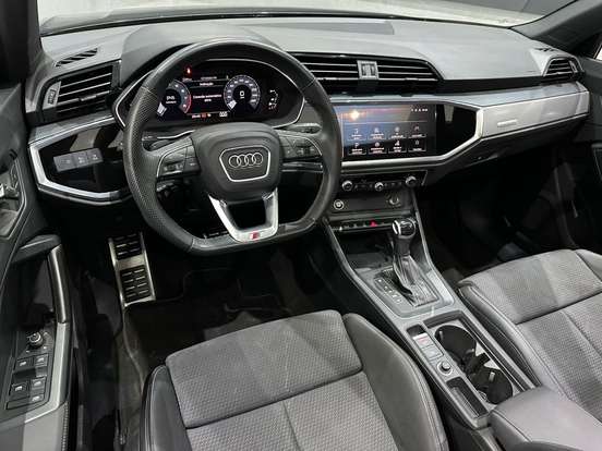 AUDI-Q3-2023