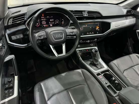 AUDI-Q3-2.0 40 TFSI GASOLINA SPORTBACK PERFORMANCE QUATTRO TIPTRONIC AUDI-Q3-2022