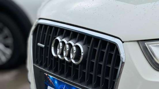 AUDI-Q3-2014