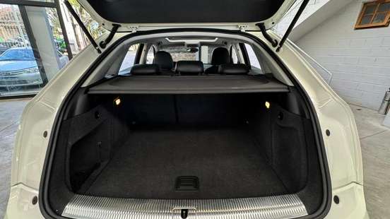 AUDI-Q3-2014