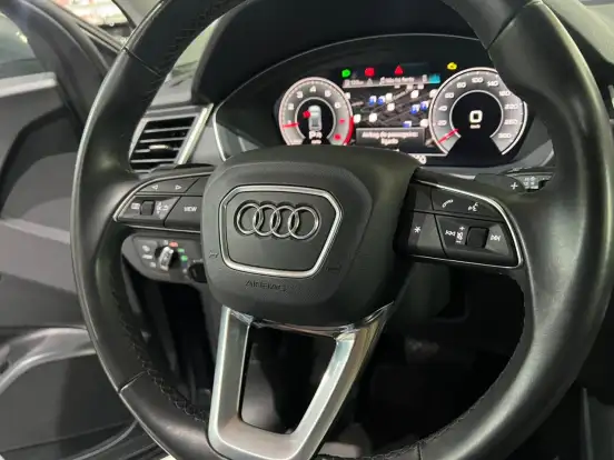 AUDI-Q5-2023