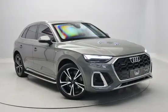 AUDI-Q5-2023