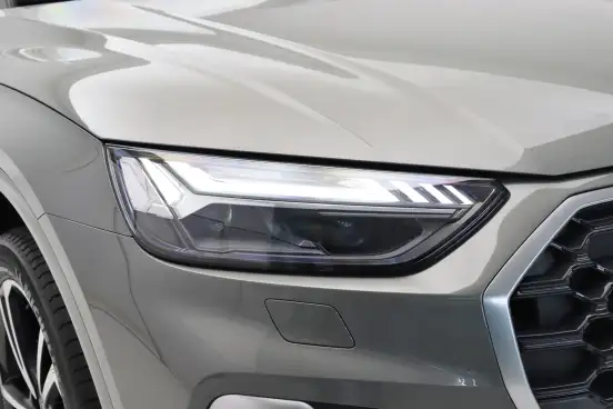 AUDI-Q5-2023