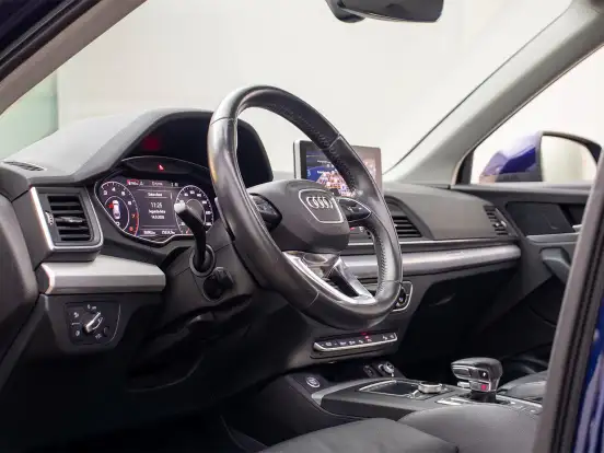 AUDI-Q5-2019