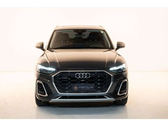 AUDI-Q5-2021