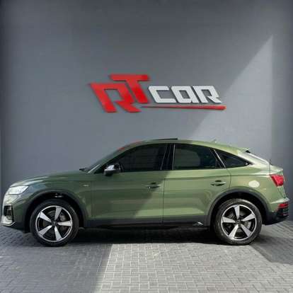 AUDI-Q5-2021