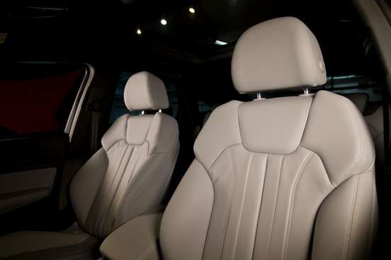 AUDI-Q5-2022