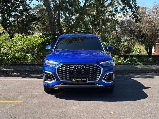 AUDI-Q5-2024