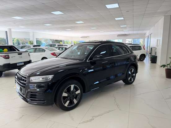 AUDI-Q5-2019