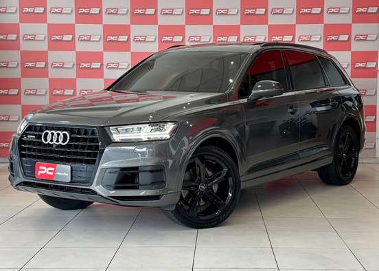 AUDI-Q7-2019