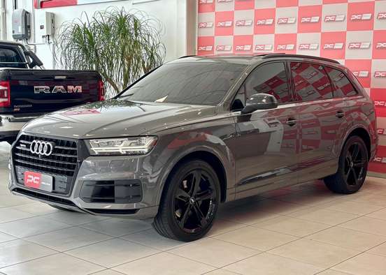 AUDI-Q7-2019