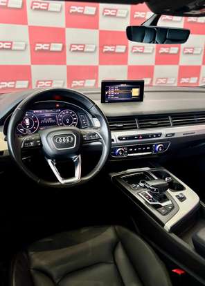 AUDI-Q7-2019