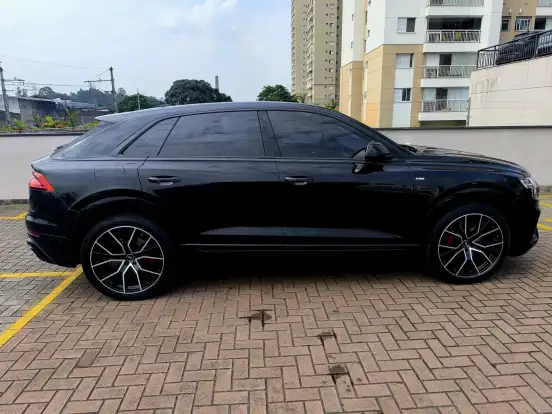 AUDI-Q8-3.0 TFSI GASOLINA PERFORMANCE BLACK QUATTRO TIPTRONIC AUDI-Q8-2019