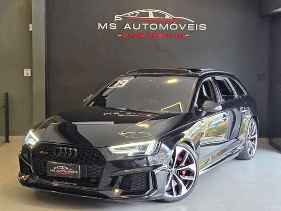 AUDI-RS4-2019