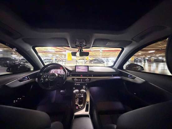 AUDI-A4-2017