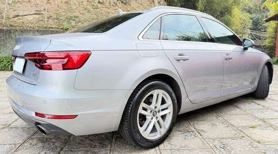 AUDI-A4-2016