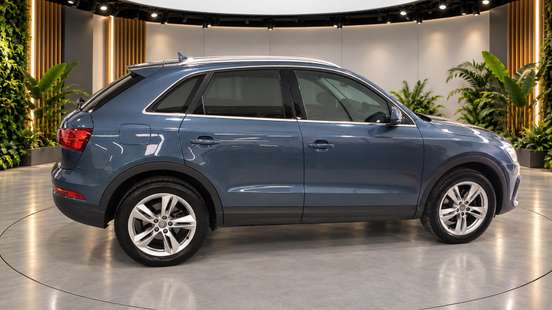 AUDI-Q3-2015