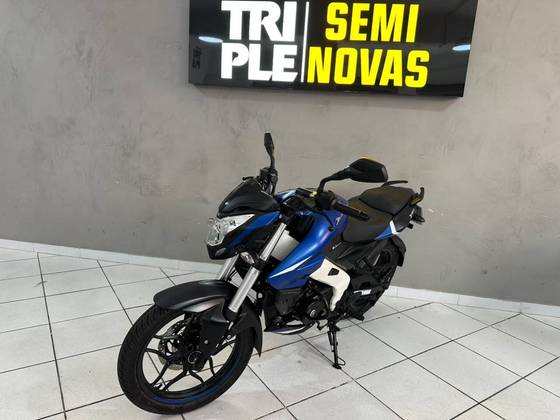 BAJAJ DOMINAR 160 