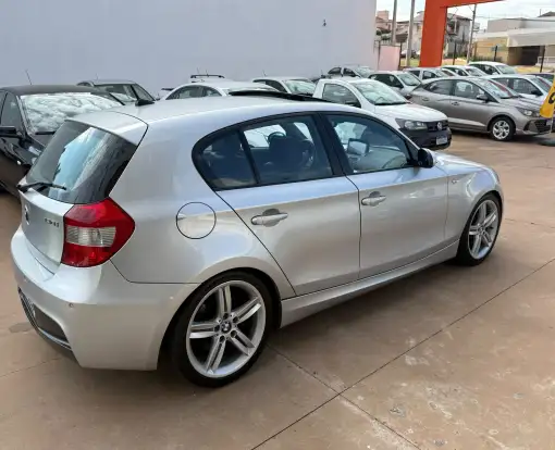 BMW-130i-2006