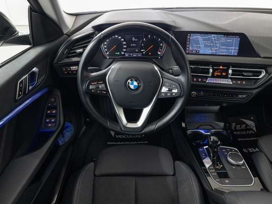 BMW-218i-2020