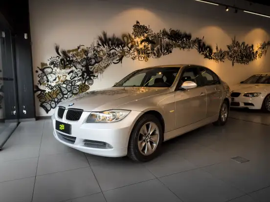 BMW-320i-2.0 16V GASOLINA 4P AUTOMÁTICO BMW-320i-2007
