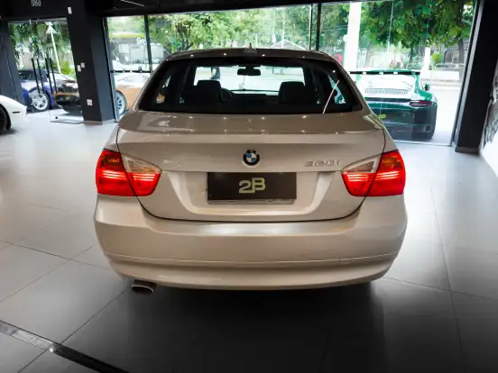 BMW-320i-2.0 16V GASOLINA 4P AUTOMÁTICO BMW-320i-2007