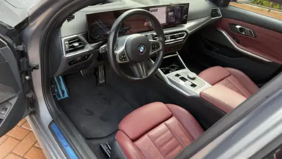 BMW-320i-2023
