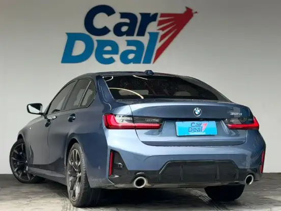 BMW-320i-2025