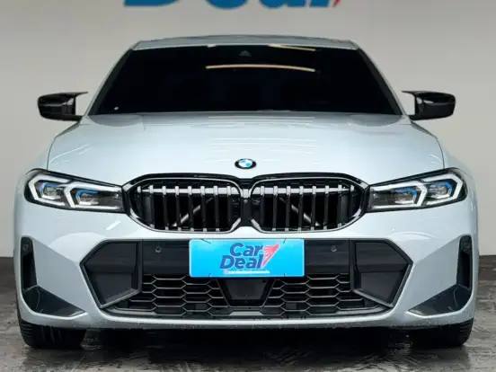 BMW-320i-2024