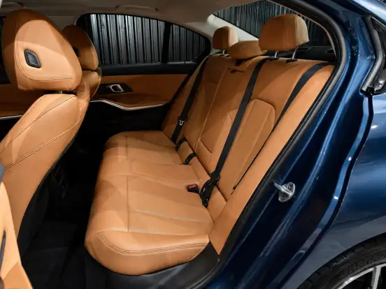 BMW-320i-2025