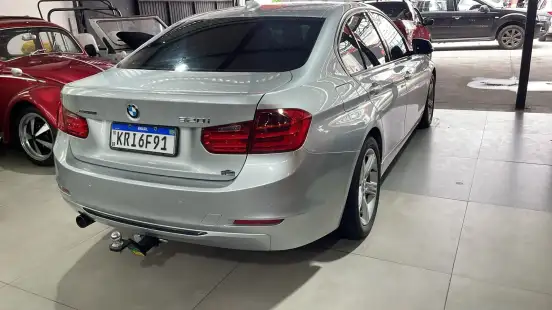 BMW-320i-2015