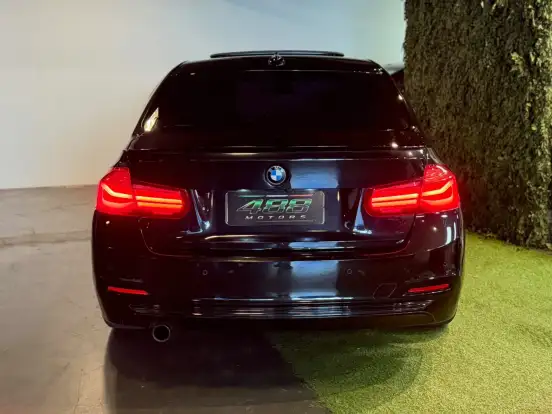 BMW-320i-2.0 SPORT 16V TURBO ACTIVE FLEX 4P AUTOMÁTICO BMW-320i-2017