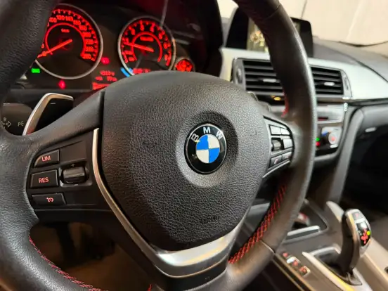 BMW-320i-2.0 SPORT GP 16V TURBO ACTIVE FLEX 4P AUTOMÁTICO BMW-320i-2017