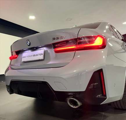 BMW-320i-2024