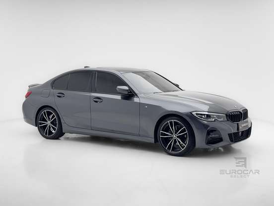 BMW-320i-2021