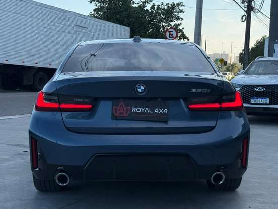 BMW-320i-2025