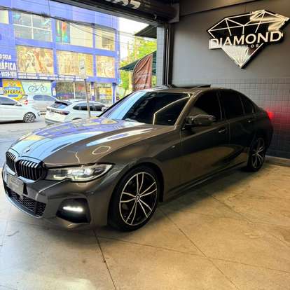 BMW-320i-2021