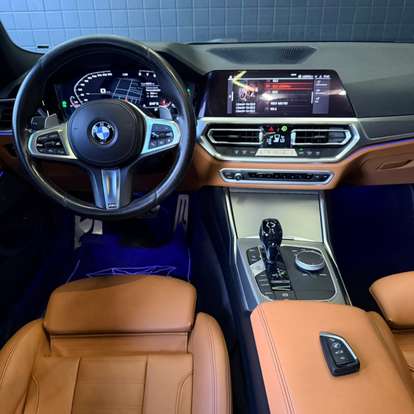 BMW-320i-2021