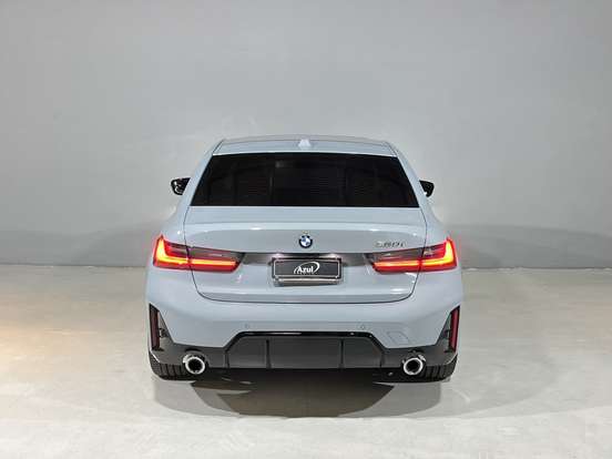 BMW-320i-2025