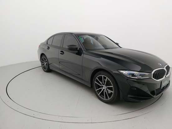 BMW-320i-2023