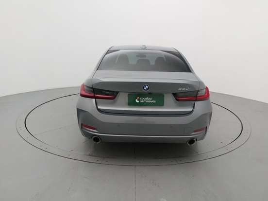 BMW-320i-2023