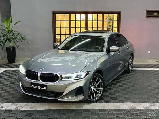 BMW-320i-2023